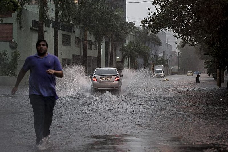 De R$ 824 milhões destinados à realização de drenagens, só 38% foram investidos