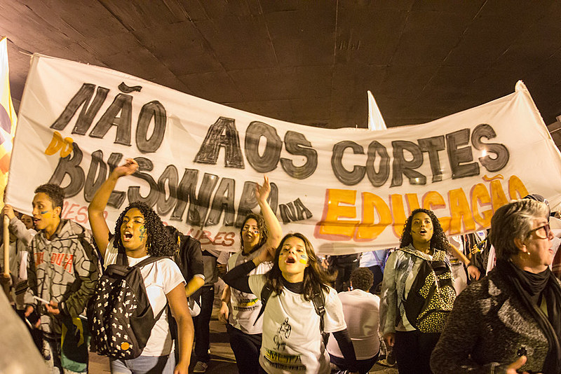 Diversas instituições gaúchas paralisam suas atividades em defesa da educação nos dias 2 e 3 de outubro