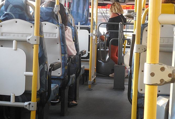 53,57% das mulheres que usam ônibus em João Pessoa sofreram assédio