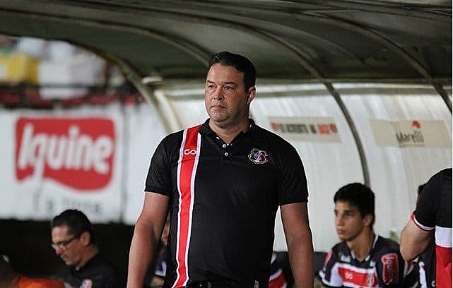 Hoje na 6ª colocação, com 14 pontos conquistados, o Santa Cruz passa a ver a zona de rebaixamento bem próxima