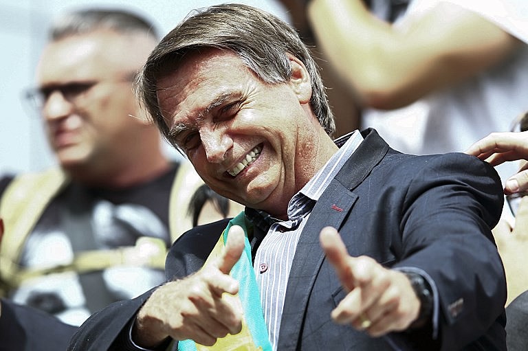Carta de Bolsonaro responsabiliza os governos do PT pelos problemas do país, embora o partido não ocupe o governo federal desde 2016