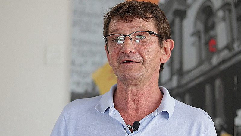 Gilmar Mauro lembra que MST formou turma de direito no Paraná e investiu em cursos de formação para a militância
