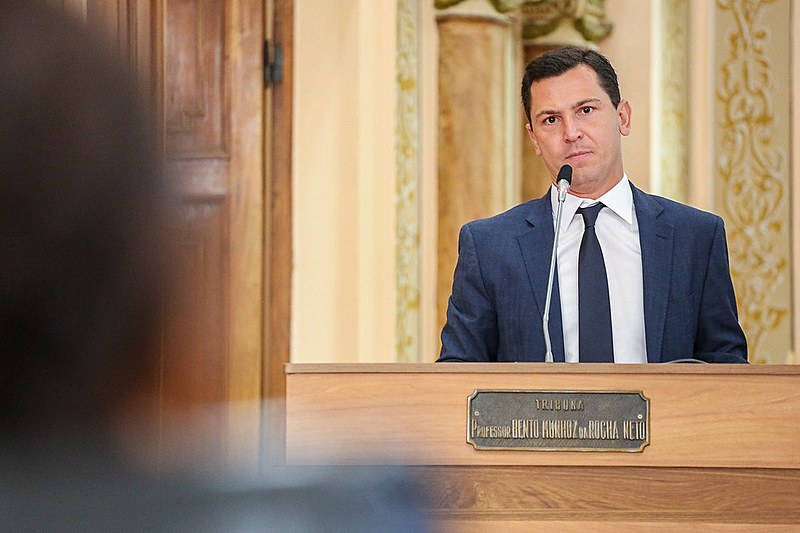 Pier Petruzziello (PTB) encaminhou a aprovação dos requerimentos e justificou que o Município precisa manter o equilíbrio fiscal