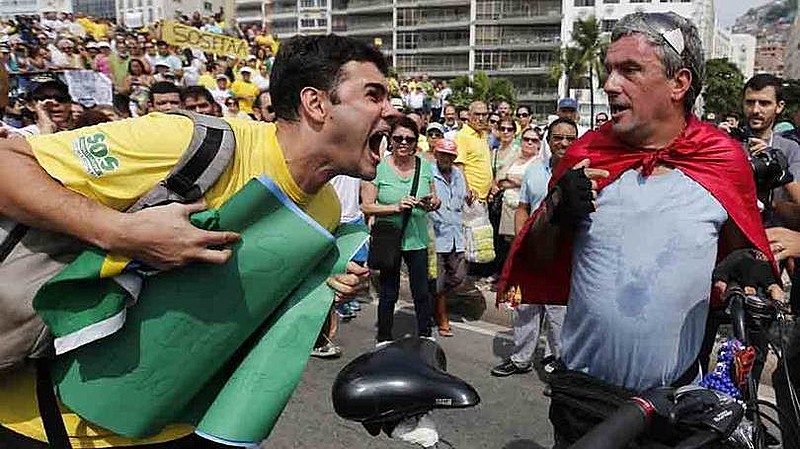 A alta classe média passou a se reconhecer politicamente na Operação Lava Jato e os responsáveis dessa operação assumiram o papel de representantes políticos desse setor social.