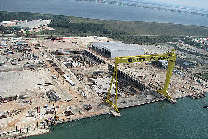 Com obras em andamento, polo naval gaúcho começou a ser sucateado após a suspensão de contratos com a Petrobras