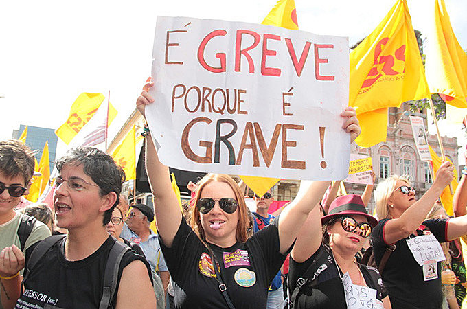 Todos os serviços situados na capital estão tendo impacto no atendimento à população