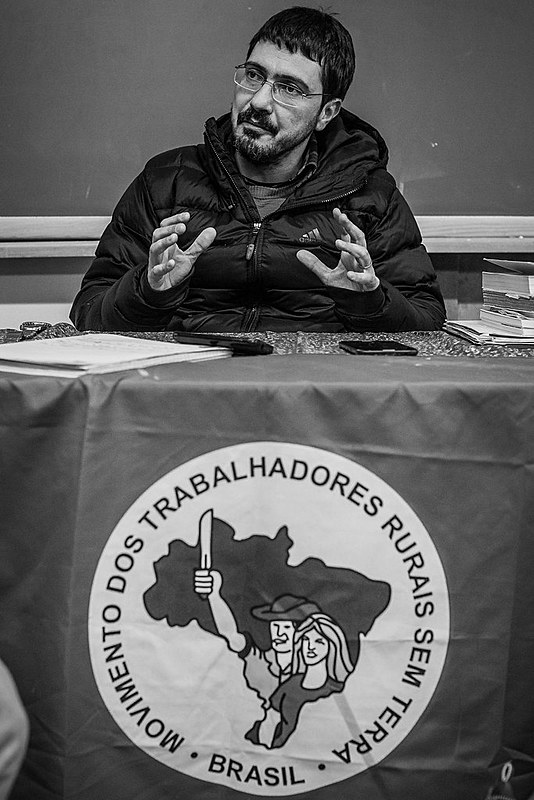 "O que nós assistimos agora, mais do que em 1964, é uma estrutura política do capitalismo brasileiro, condensada no Estado e nas suas diversas instituições burguesas, muito pouco permeável às demandas sociais dos trabalhadores", comenta Marcelo Braz.