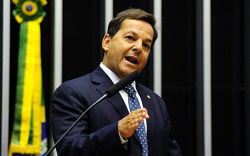 O deputado Sérgio Zveiter (PMDB-RJ), relator da denúncia contra o presidente golpista