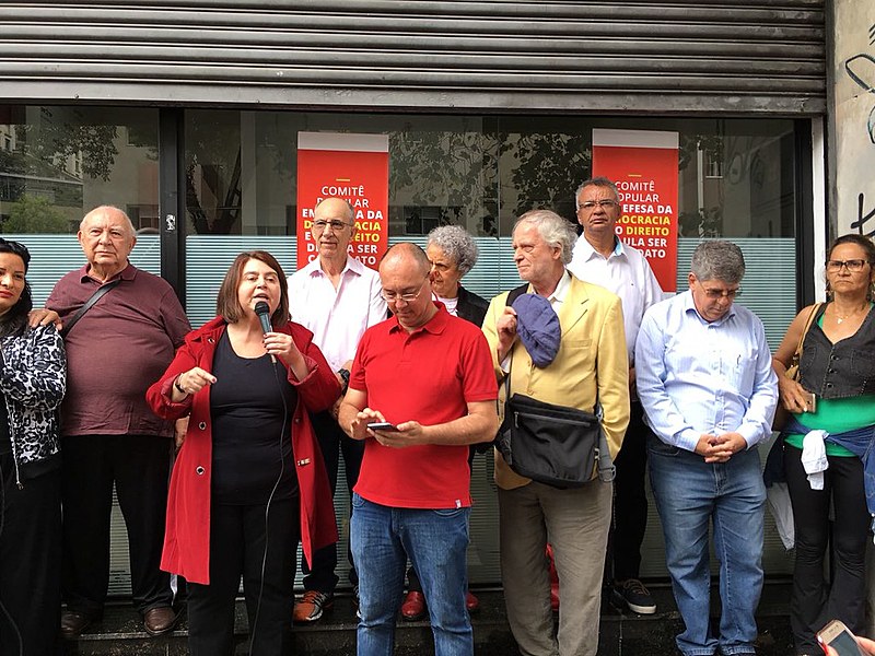 Dirigentes do Partido dos Trabalhadores e artistas lançam Comitê em apoio ao ex-presidente Lula