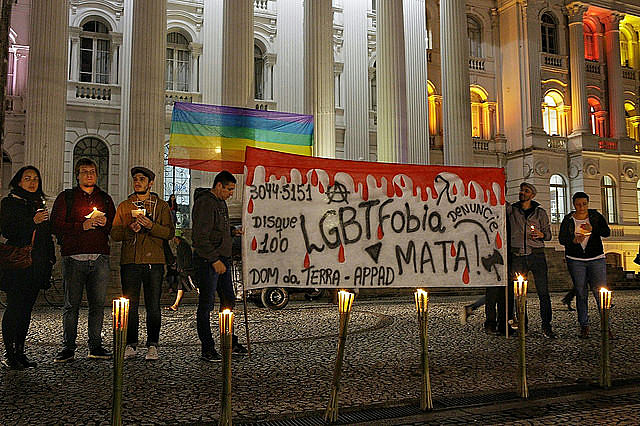 Em Curitiba, violência contra população LGBT foi tratada em ações da Semana da Diversidade