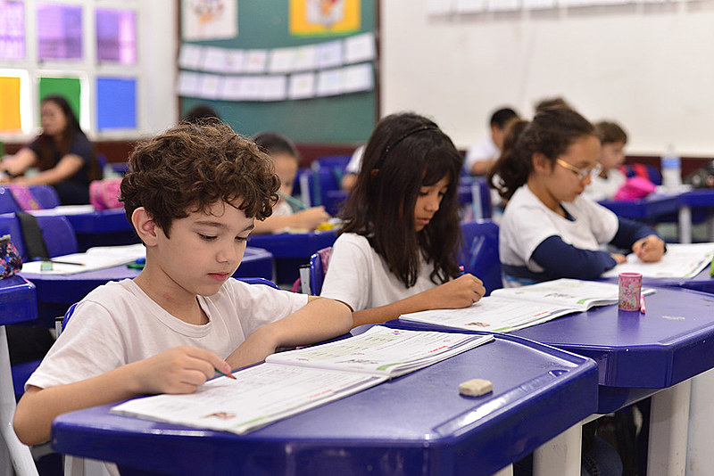 Alunos que já estudam nas unidades da Rede Municipal terão a matrícula renovada automaticamente