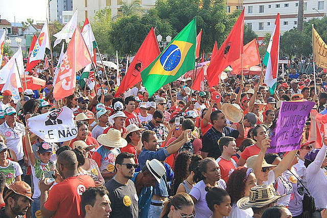 Ato Semiárido pela Democracia reuniu cerca de 30 mil pessoas de vários estados do Nordeste em resistência à candidatura de Bolsonaro