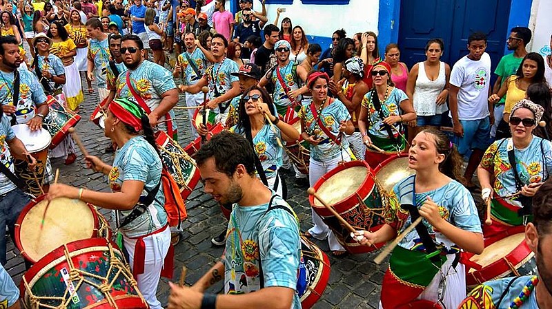 "A música se faz presente na cultura de todos os povos e de todas as sociedades"