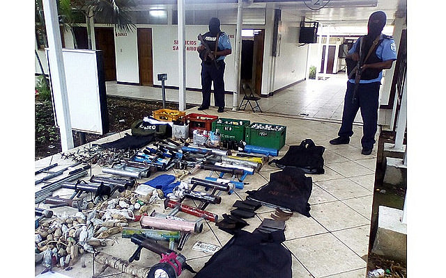 Policía Nacional divulgó imágenes de armamento encontrado dentro de la Universidad Nacional Autónoma de Managua, donde opositores se reunían