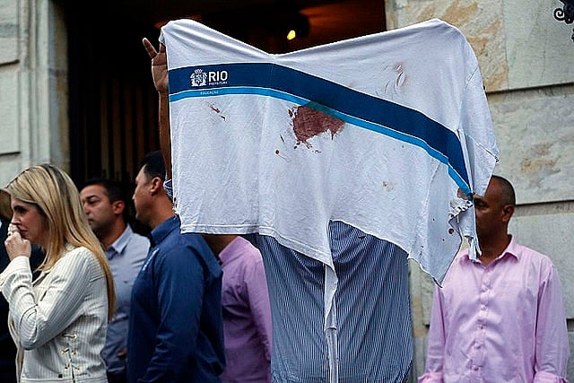 La camiseta manchada de sangre del estudiante se volvió símbolo del caso