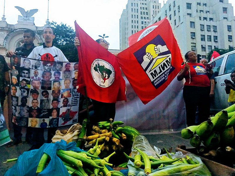 O ato "Campo e Cidade: na Luta por Direitos!" contou com a participação de sete movimentos populares da cidade além do MST