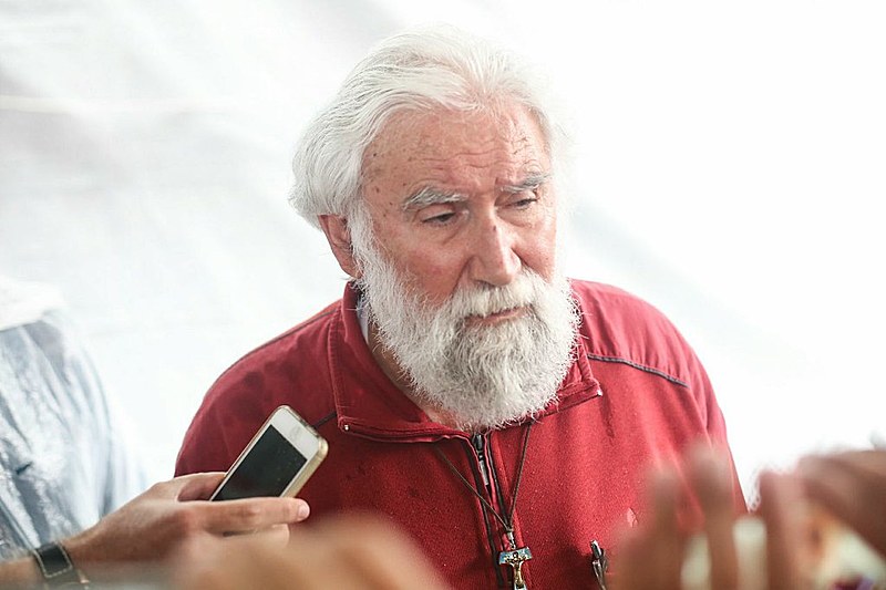 “Lula me disse que, se não morreu aos 5 anos de fome, desde lá sua vida é resistir”, revelou Boff em coletiva à imprensa
