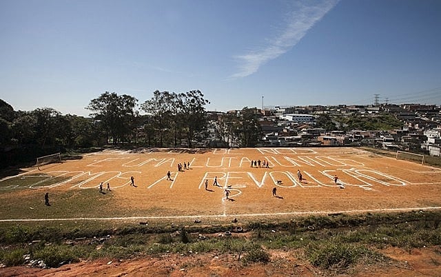 Vista do campo de futebol da "Povo Unido Para Vencer" em 2013