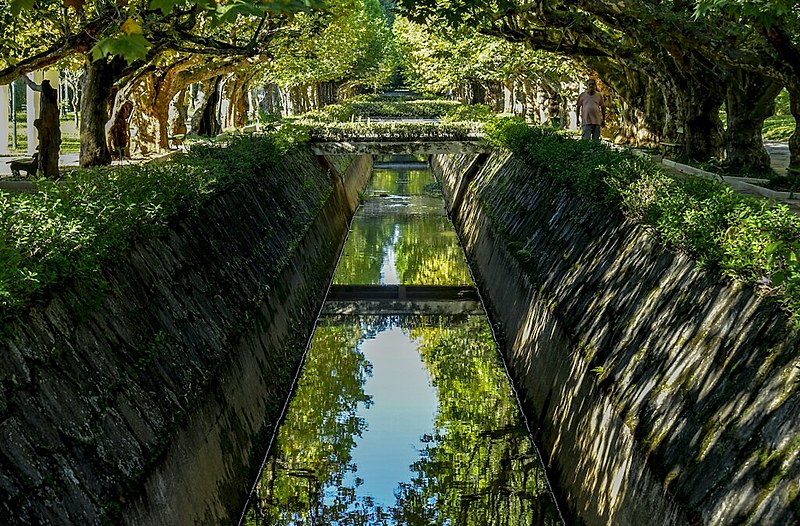 Canal do Rio Bengo, no Parque das Águas, em Caxambu, Minas Gerais, uma das áreas de atuação da Maximus