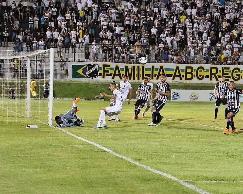 ABC bateu o Treze no último final de semana, e se manteve na esperança de sair da zona de rebaixamento