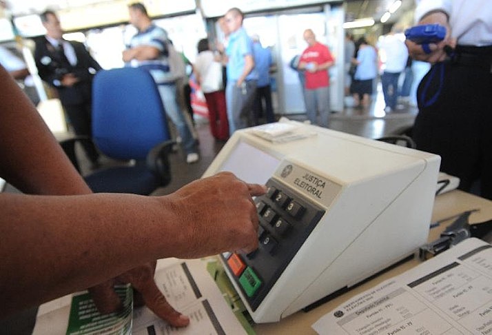 Desinteresse popular pelo processo eleitoral confirma que o nosso sistema político está em crise.