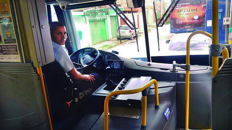 Dupla função prejudica saúde dos condutores