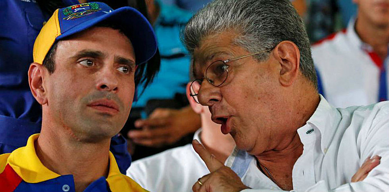 Capriles e Ramos Allup divergiram depois da eleição para governadores, e Capriles saiu da MUD