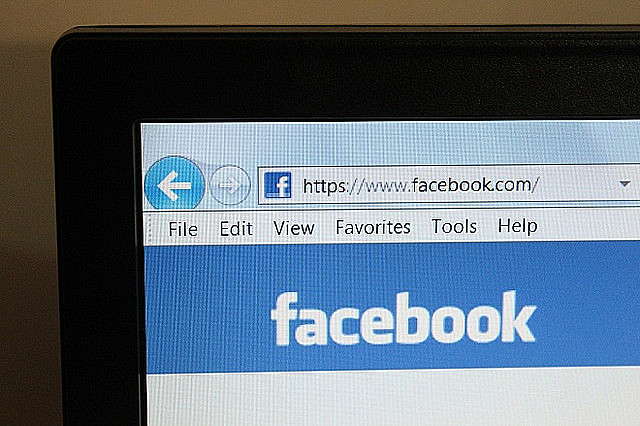 Para pesquisador, Facebook reforça lógica polarizada de fazer política