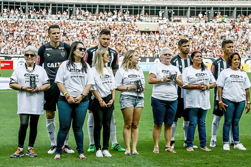 No final do Mineiro, mães de jogadores e torcedores foram homenageadas