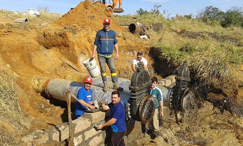 Reparos na barragem de Águas Claras