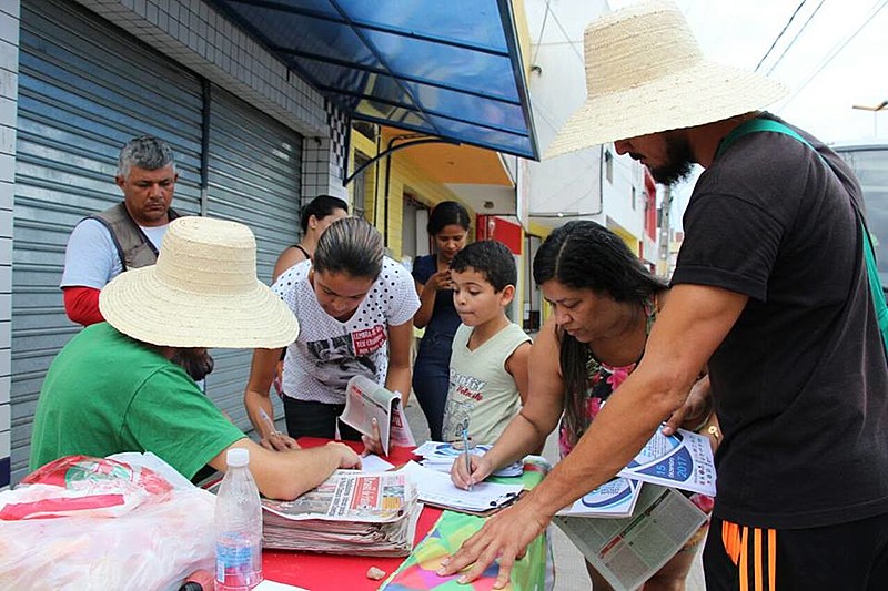 Será realizado pela Frente Brasil Popular o primeiro Congresso do Povo Brasileiro, que contará com a presença de mais de 100 mil pessoas.