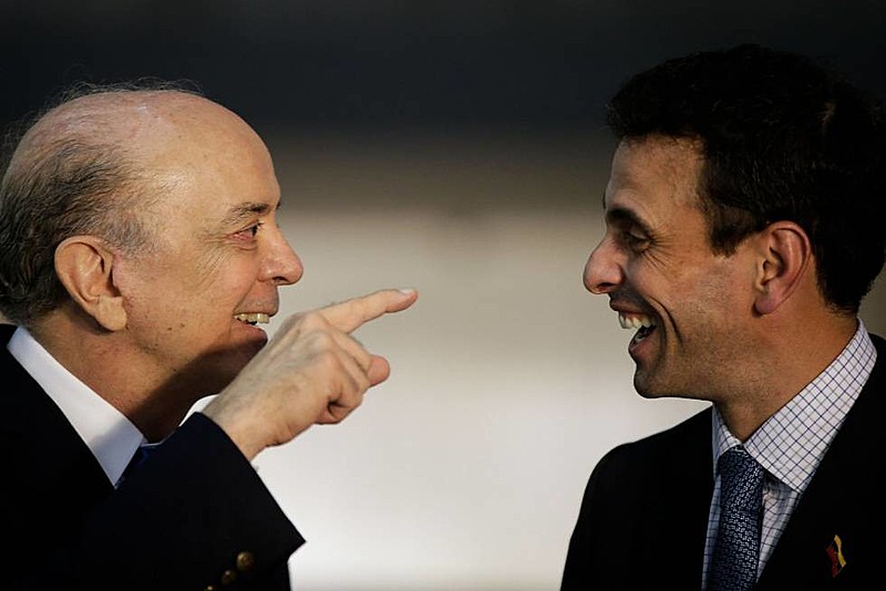 Em junho desse ano José Serra havia prometido apoio ao líder da oposição venezuelana, Henrique Capriles