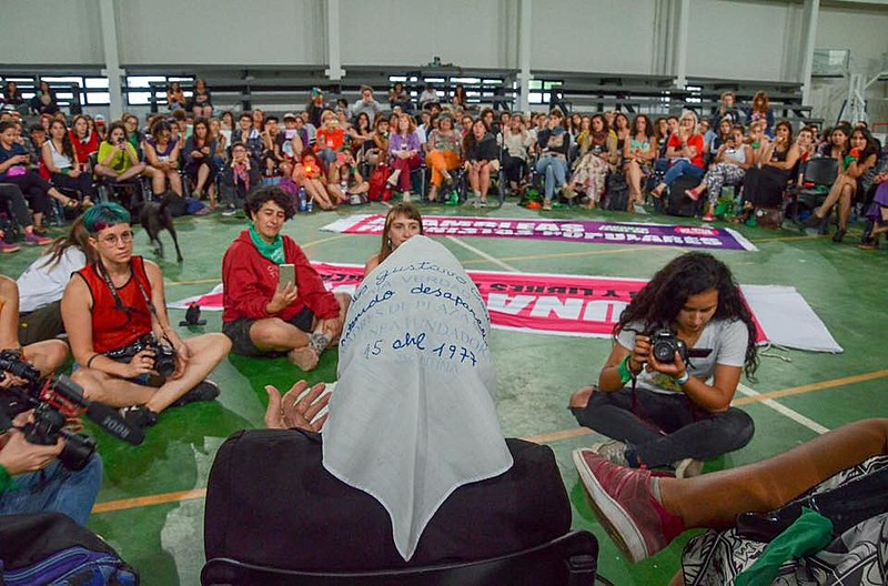 Mulheres reunidas durante o Ella 2018, na Argentina