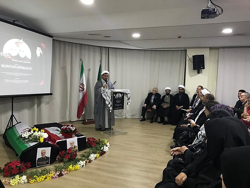 Sheik Rodrigo Jalloul defendeu a posição iraniana de não atacar, mas se defender e "honrar o sangue derramado"