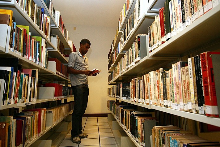 O estudo da Filosofia e Sociologia não é obrigatório na grade do Ensino Médio
