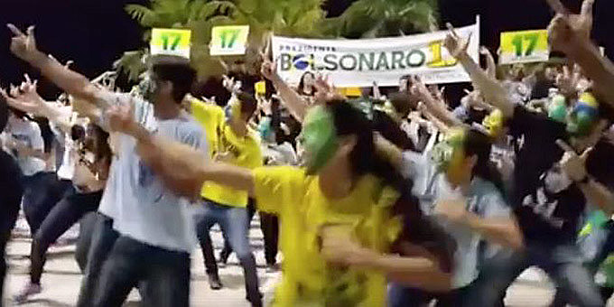 "Trata-se de um processo cujo ápice – no tempo presente – está na própria comunicação política do presidente da república"