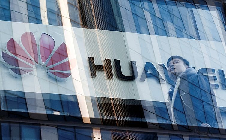 A empresa chinesa Huawei é responsável pela criação e aperfeiçoamento do 5G, a quinta geração de internet móvel.