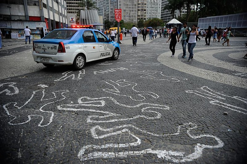 Família de SHayene diz que o tiro partiu de políciais; a PM nega