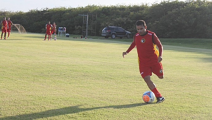Ex-atleta Renatinho Potiguar assume o comando do time