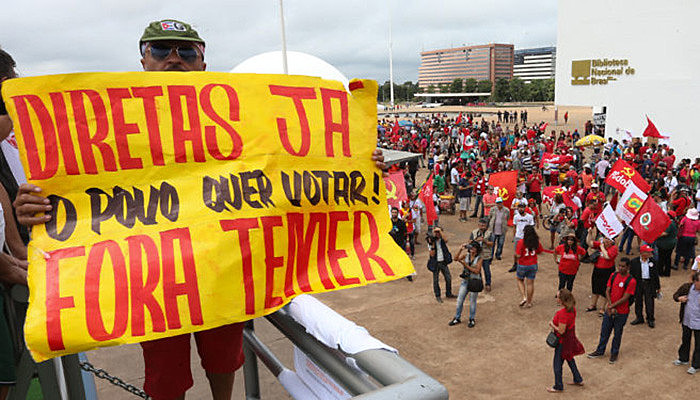 Manifestação popular pede "Fora, Temer"e "Diretas Já!"