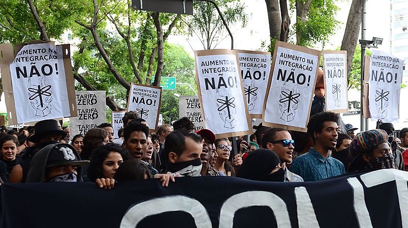 Protesto na Avenida Paulista, em São Paulo, contra o reajuste