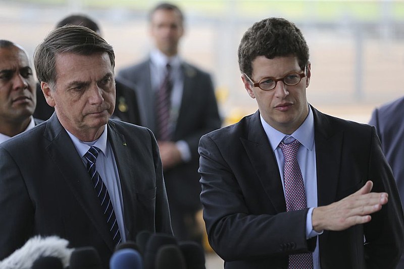 A omissão de Bolsonaro não pode ser lida apenas como incompetência, mas também enquanto instrumento de silenciar a verdade