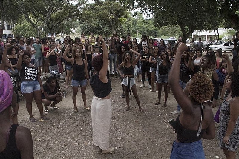 Mulheres se mobilizam contra estupros na Universidade Federal Rural do Rio de Janeiro