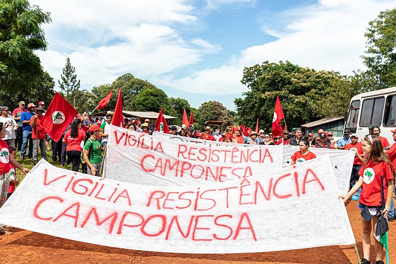 Vigília será mantida entre às 10h e às 15h, com revezamento de camponesas e camponeses moradores de acampamentos e assentamentos da região