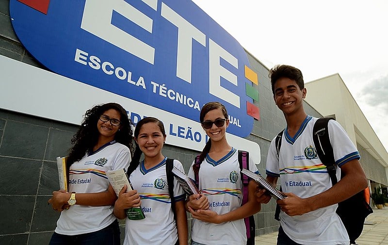 Os estudantes interessados precisam haver cursado, integralmente, o Ensino Médio em escola da rede pública estadual