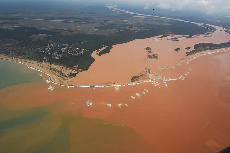 Água do Rio Doce passou a conter uma concentração de alumínio seis vezes acima do limite