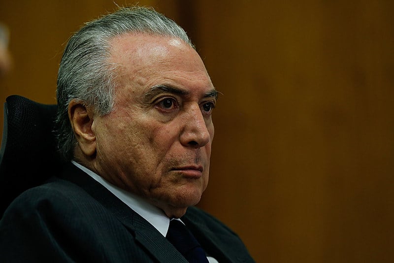 Temer tem cara de mordomo, jeito afetado de mordomo, vocabulário de mordomo e ética de mordomo