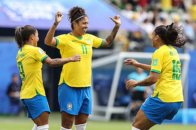 Seleção Brasileira venceu a Jamaica por 3 a 0 na estreia no Mundial da França