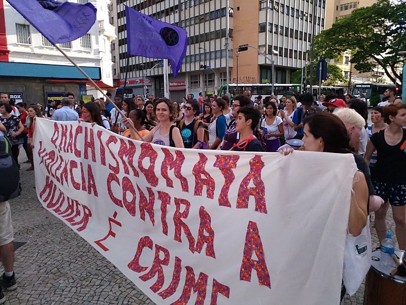 Mulheres marcham contra o feminicídio, em Campinas