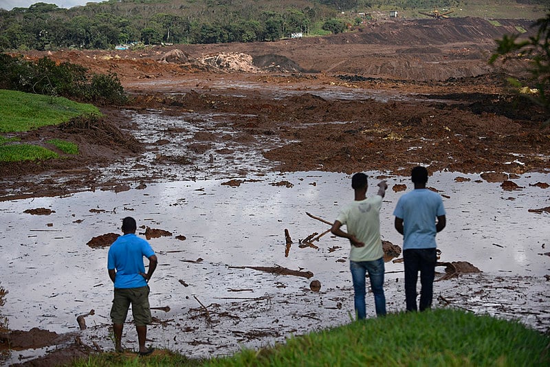 Três anos após o rompimento da barragem em Mariana (MG), nova tragédia deixa pelo menos 60 mortos e atinge 19 municípios mineiros